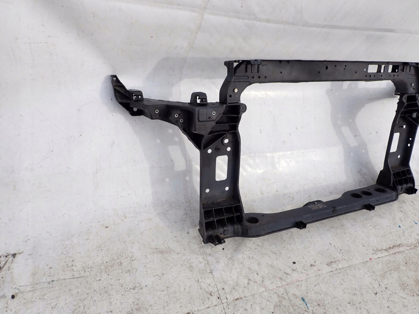 HYUNDAI TUCSON III support panel for radiators pillar