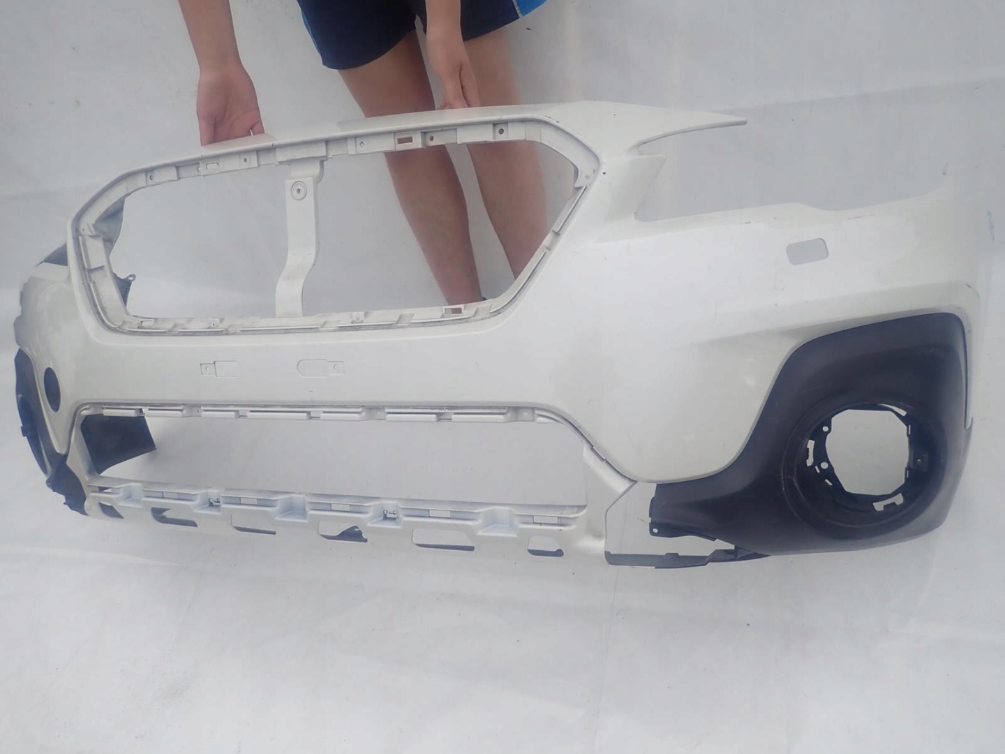 SUBARU OUTBACK V 5 LIFT 17-19 bumper front washer