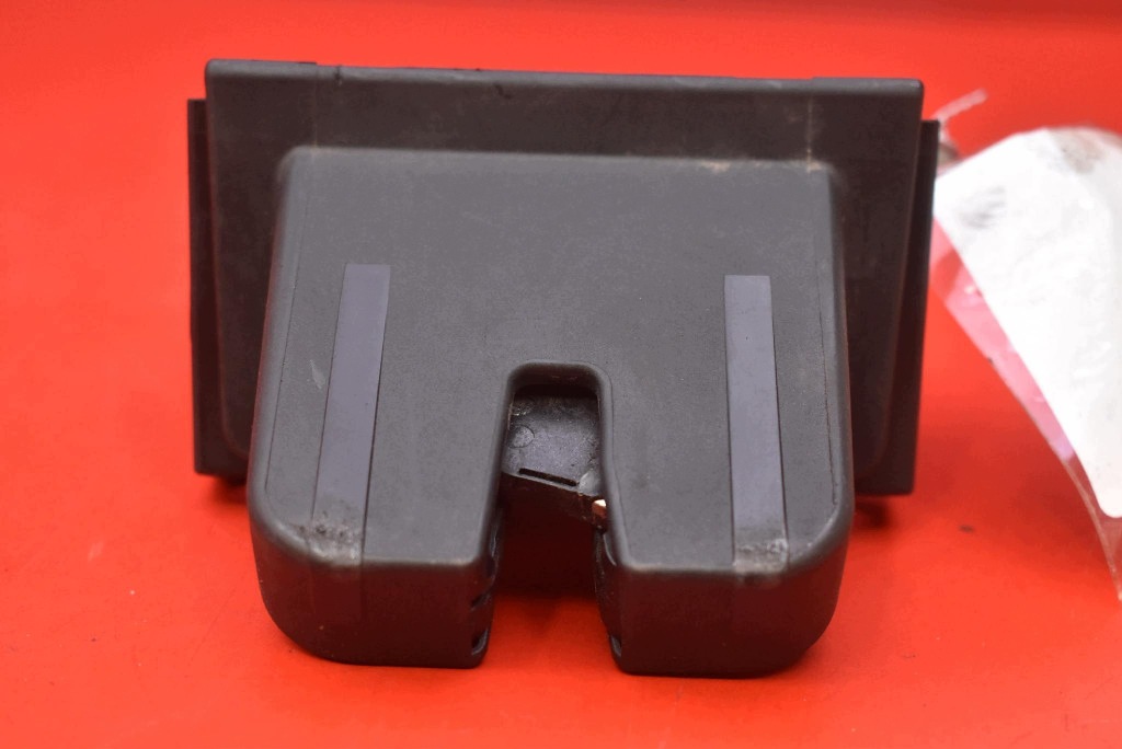 lock bonnet rear part boot 3T5827520A SKODA SUPERB 2 II HB 08-13