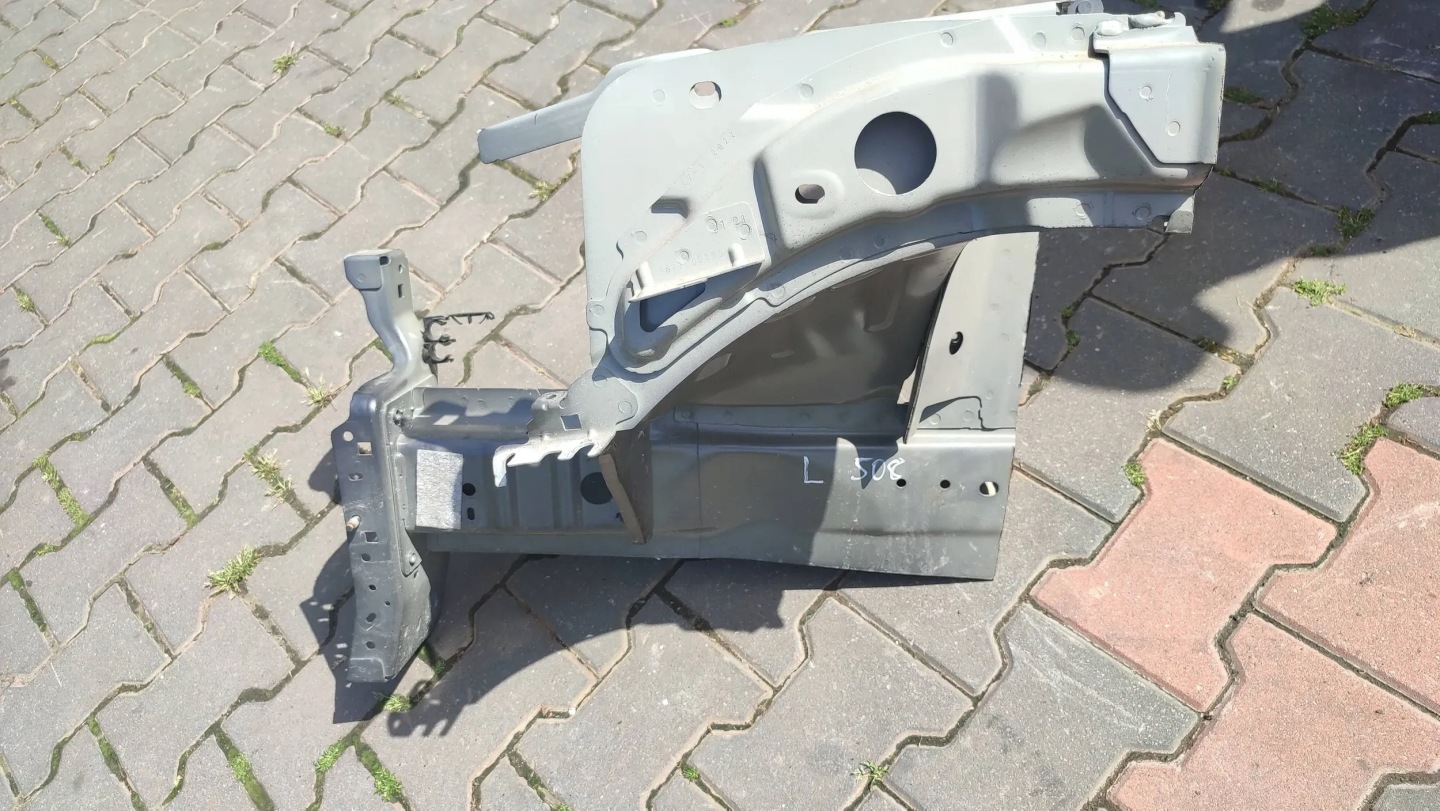 Peugeot 508 II 2022 front side left quarter