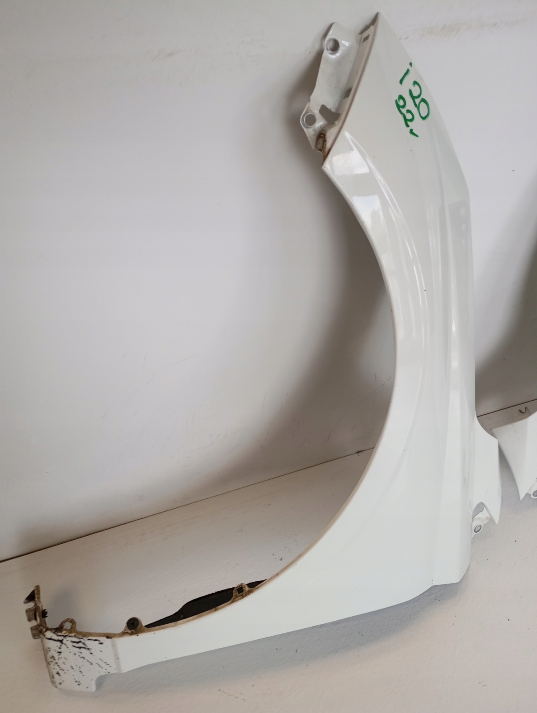 fender HYUNDAI I20 III left