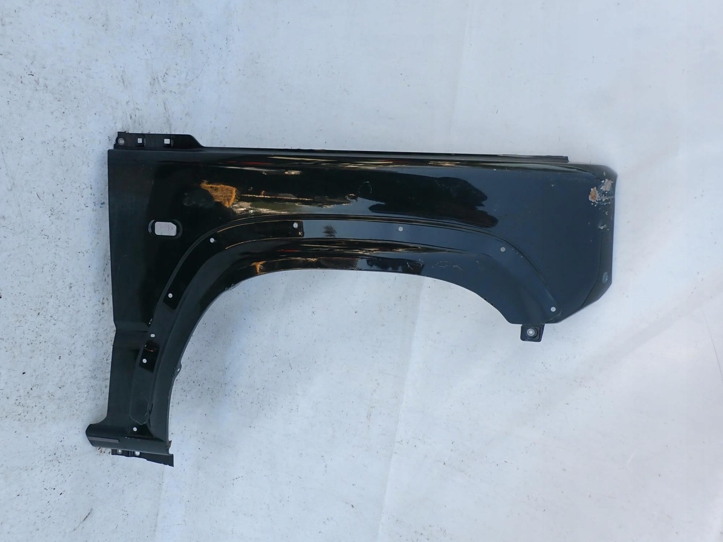 SUZUKI JIMNY IV 4 18- fender front front right