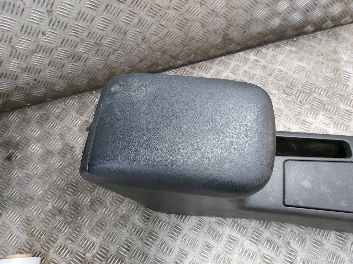 TUNEL central armrest NISSAN X-TRAIL II T31 switch transmission