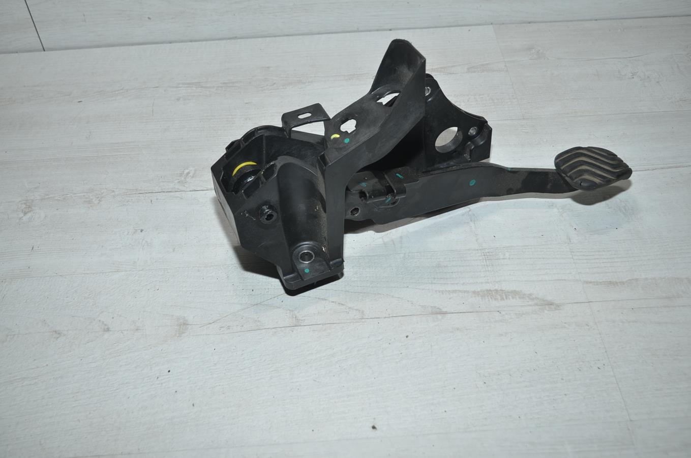Pedal Bremse 8201606986 Dacia Duster II 20r