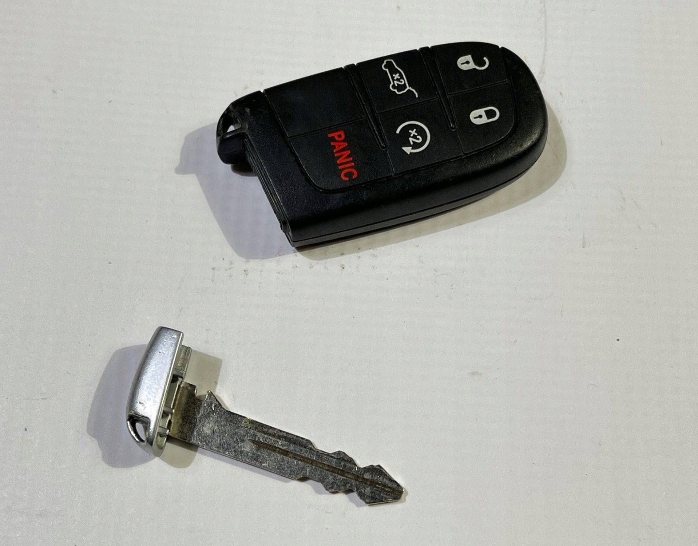 Clé pilot zdalne odpalanie Dodge Durango 2014-2019