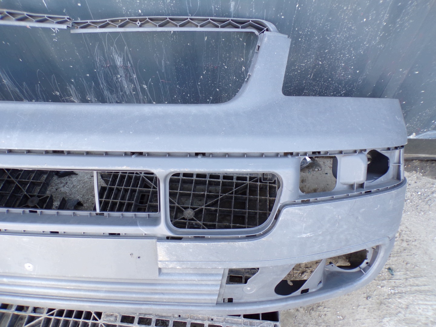 front bumper front VOLKSWAGEN TRANSPORTER T5 (R1)