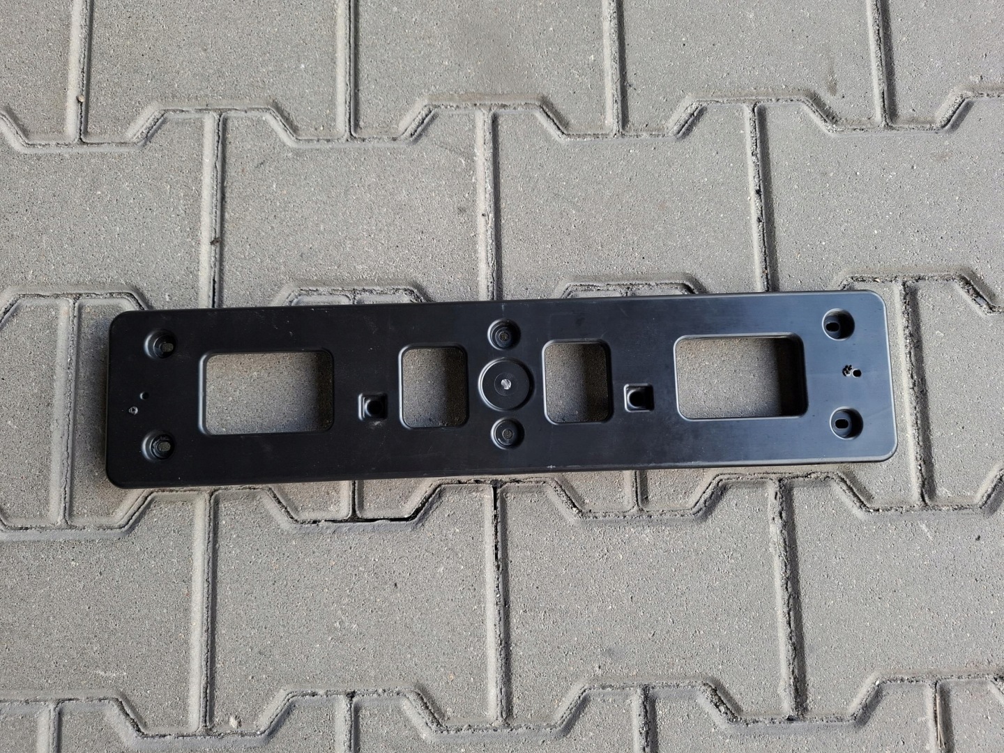 frame below TABLICE REJESTRACYJNE front front SSANGYONG KGM TORRES EVX