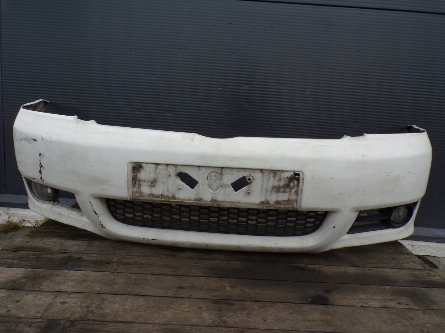 front bumper front TOYOTA COROLLA VERSO 2 II