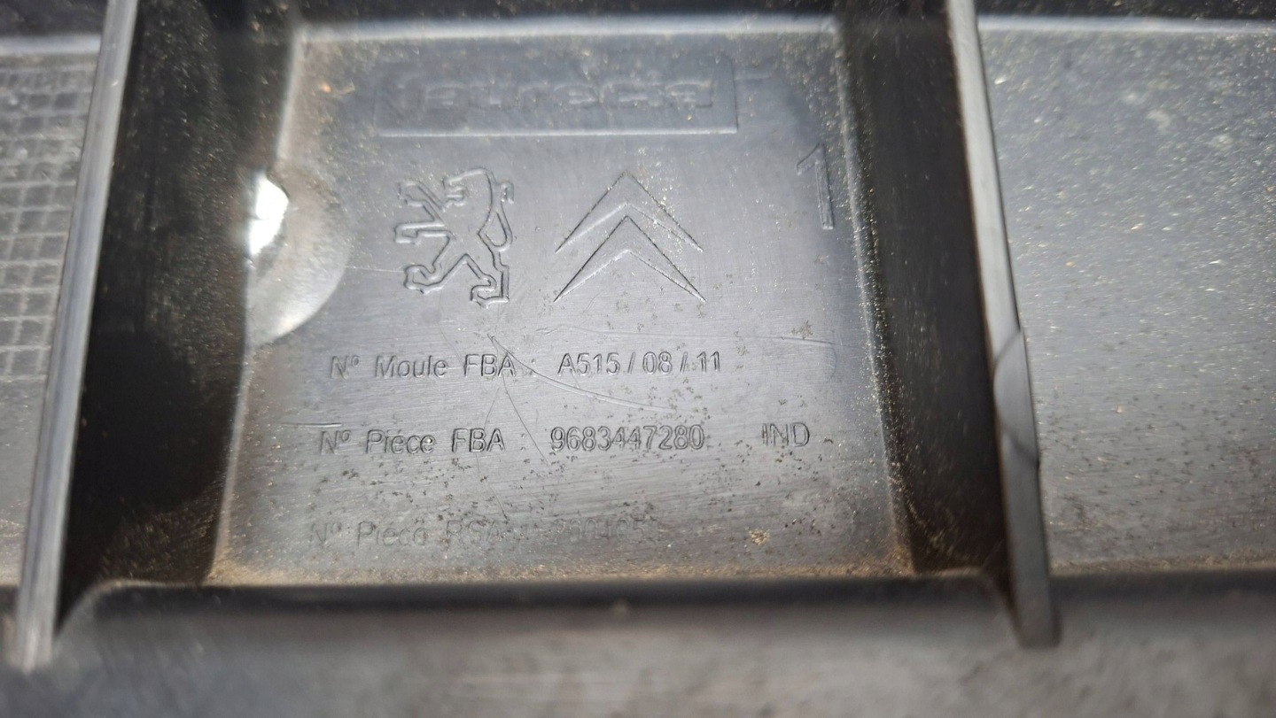 Blende Abdeckung abdeckung unter Stoßstange 9683447280 CITROEN C3 II DS3 2009