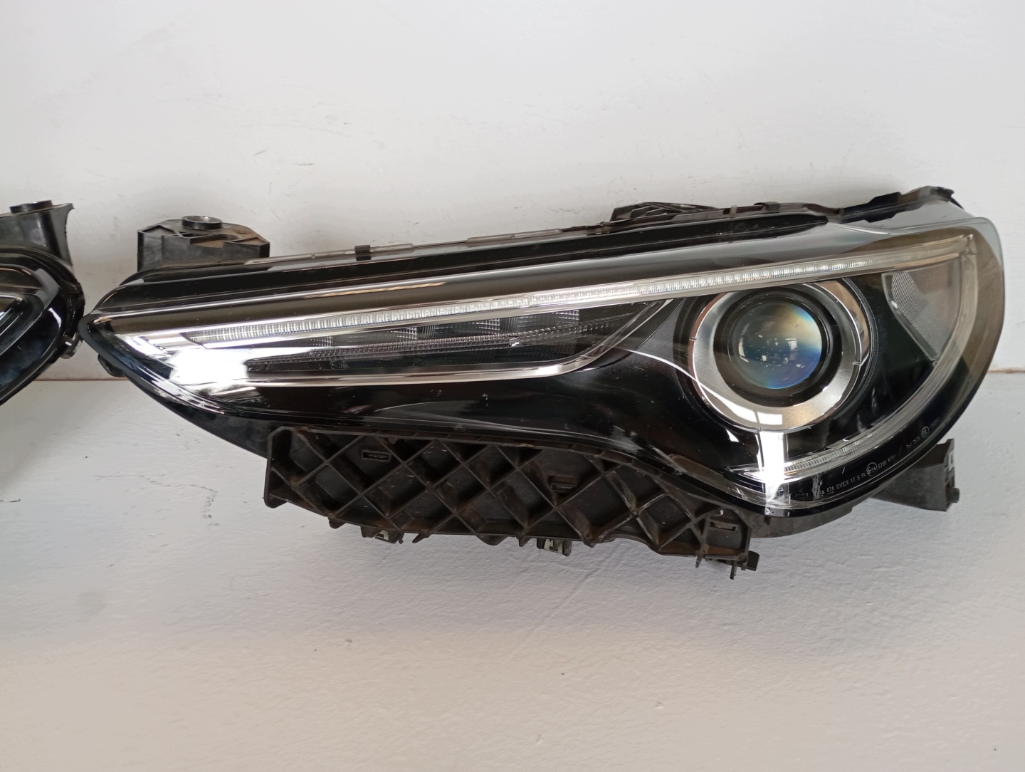 Licht Leuchte BIXENON links oder rechts ALFA ROMEO STELVIO 50559300 50559297