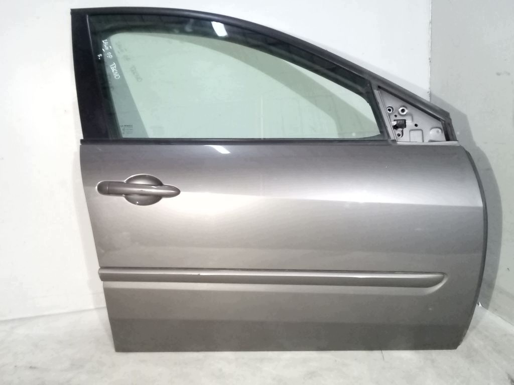 Renault Laguna III 3 door right front front TEKND