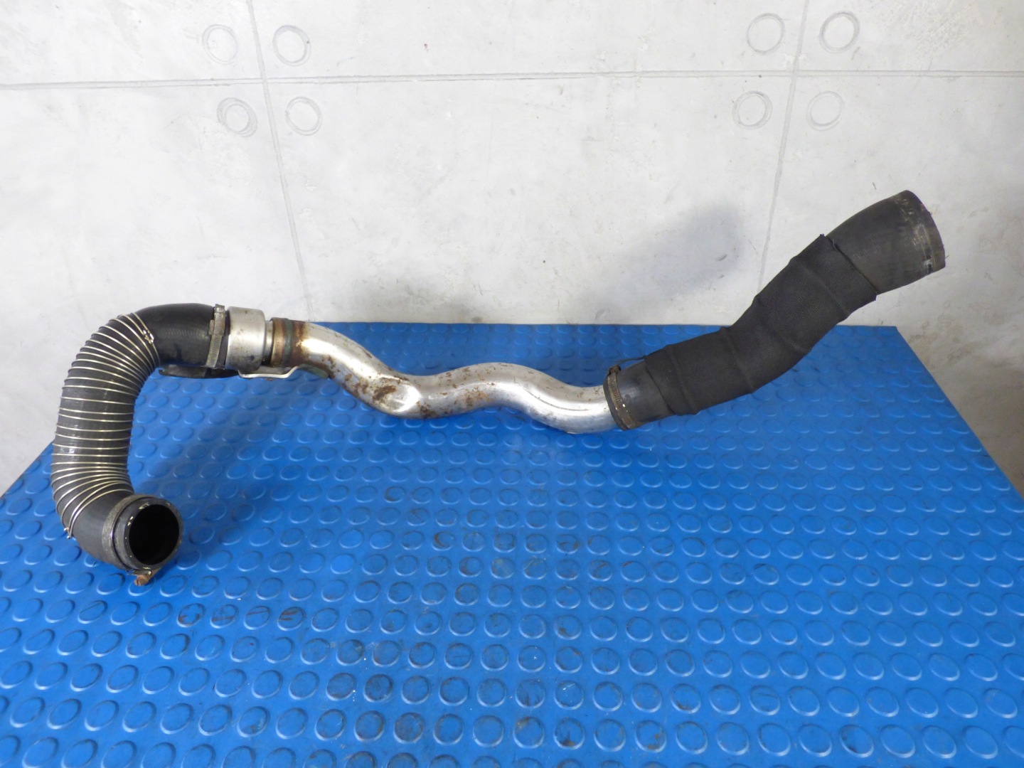 pipe hose wiring intercooler VOLVO S60 V60 II 2.0T