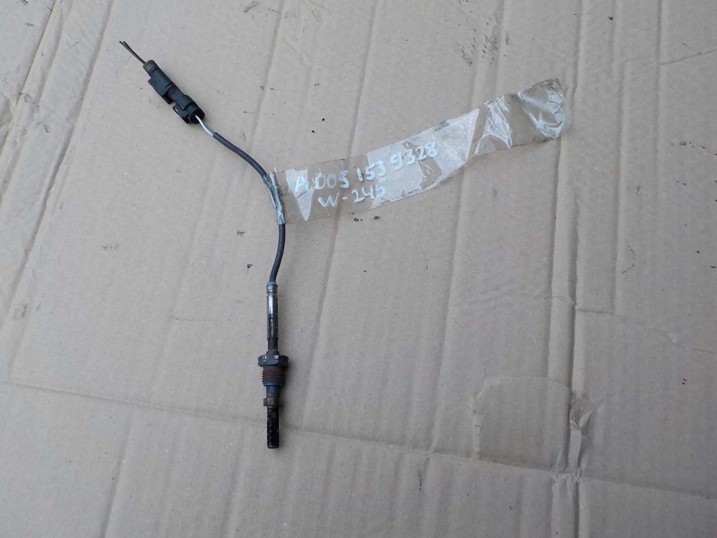 Sensor temperatury Gase mercedes w245 2,0 cdi A0051539328