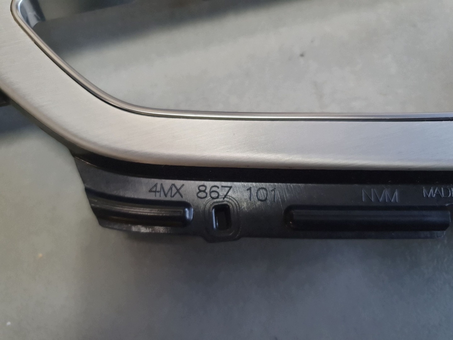 Audi Q7 4M moulding DEKOR door left front 4M0867101K