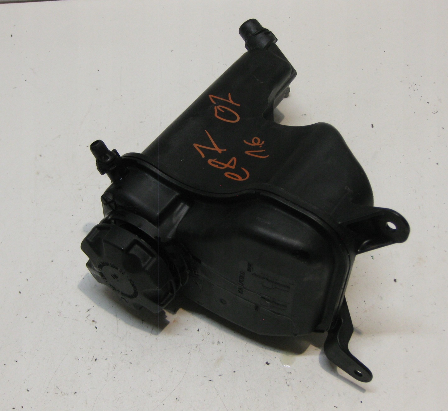 BMW E87 5D 07R ekspanziona posuda vode 7567462