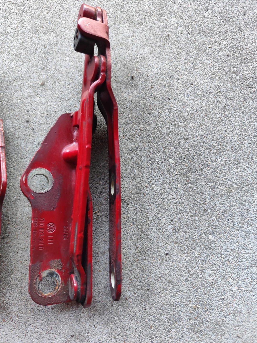Cerniere cofano VW T5 rosso