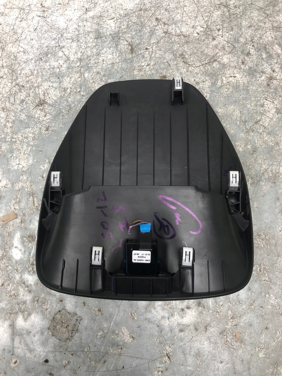 FORD KA + plus frame cover WYSWIETLACZA E3B513A350AA