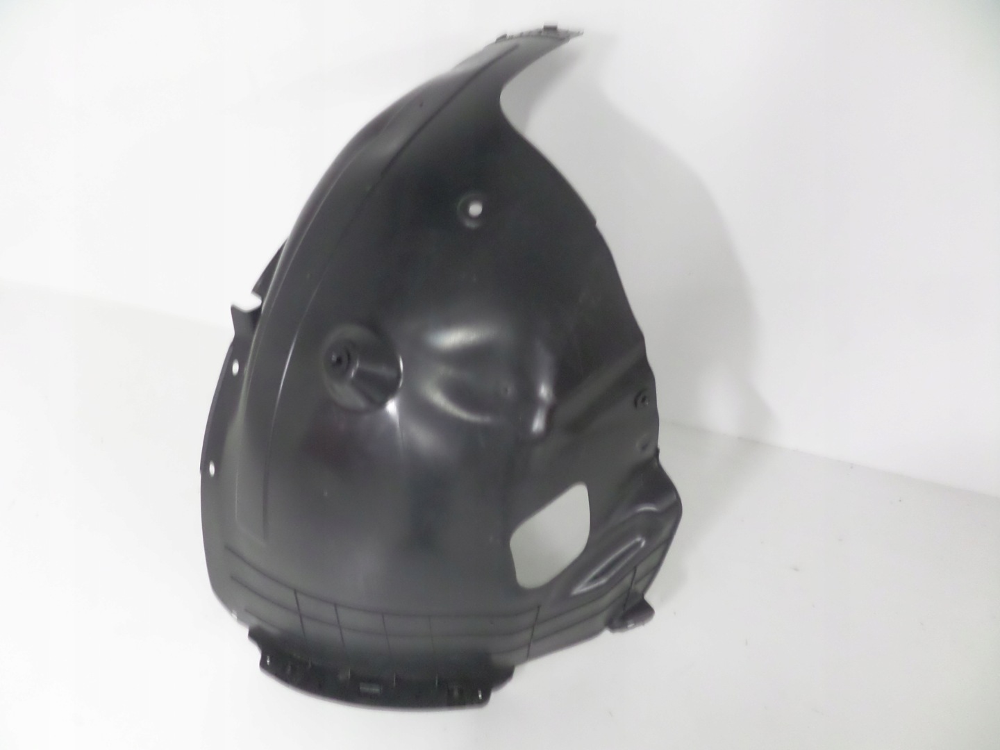 mudguard front right KIA SPORTAGE 5 V 21