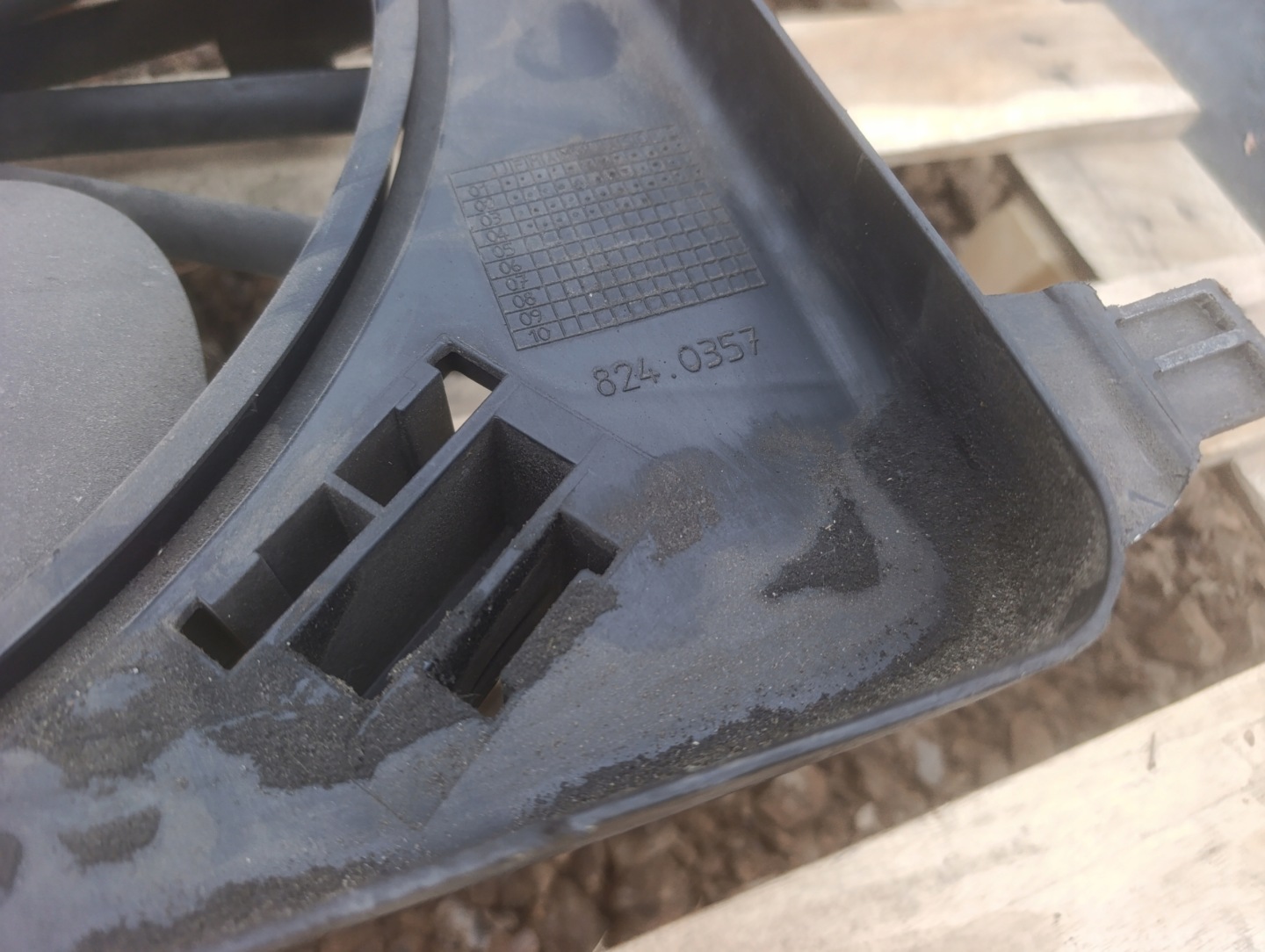 ventilátor chladiče RENAULT SCENIC II 2 2.0 8240357
