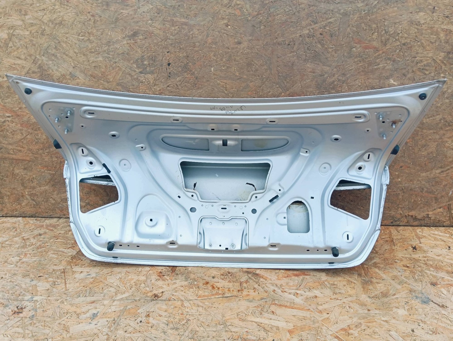 trunk door boot Audi A4 B8 2.0 TDI LX7W sedan 2008r