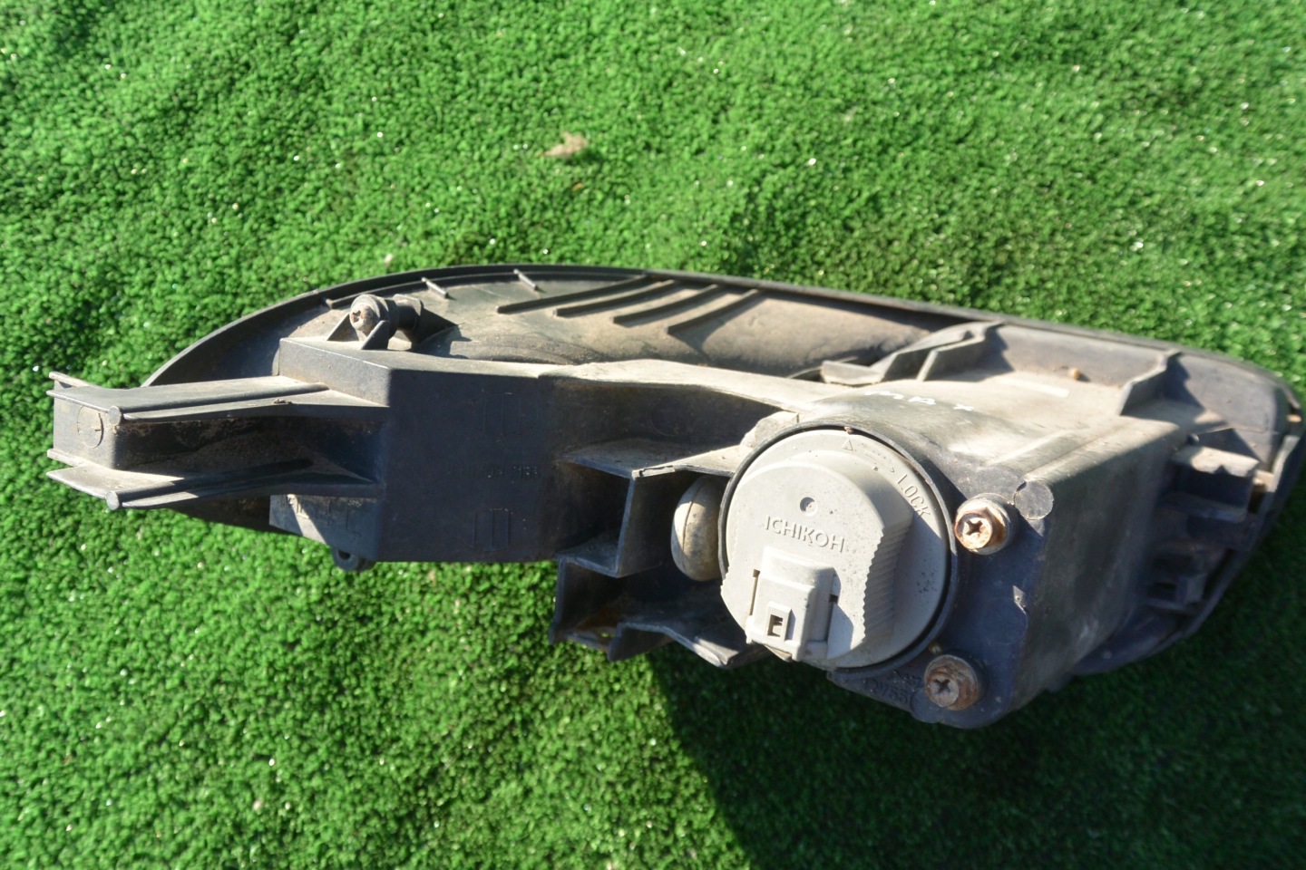 NISSAN MAXIMA A33 01-04 fog light left right grid