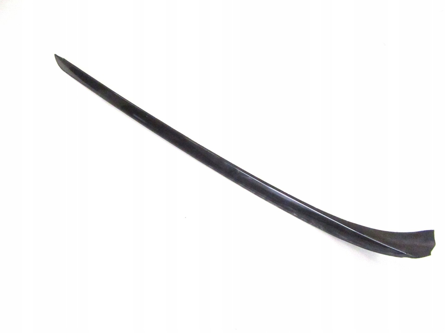 moulding cover windows dust wode przyszybowa right BMW e90 e91 475