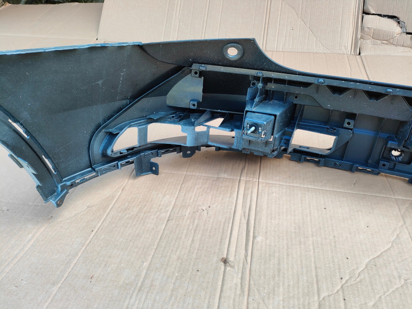 AUDI Q3 LIFT 8U bumper rear part 8U0807385C original