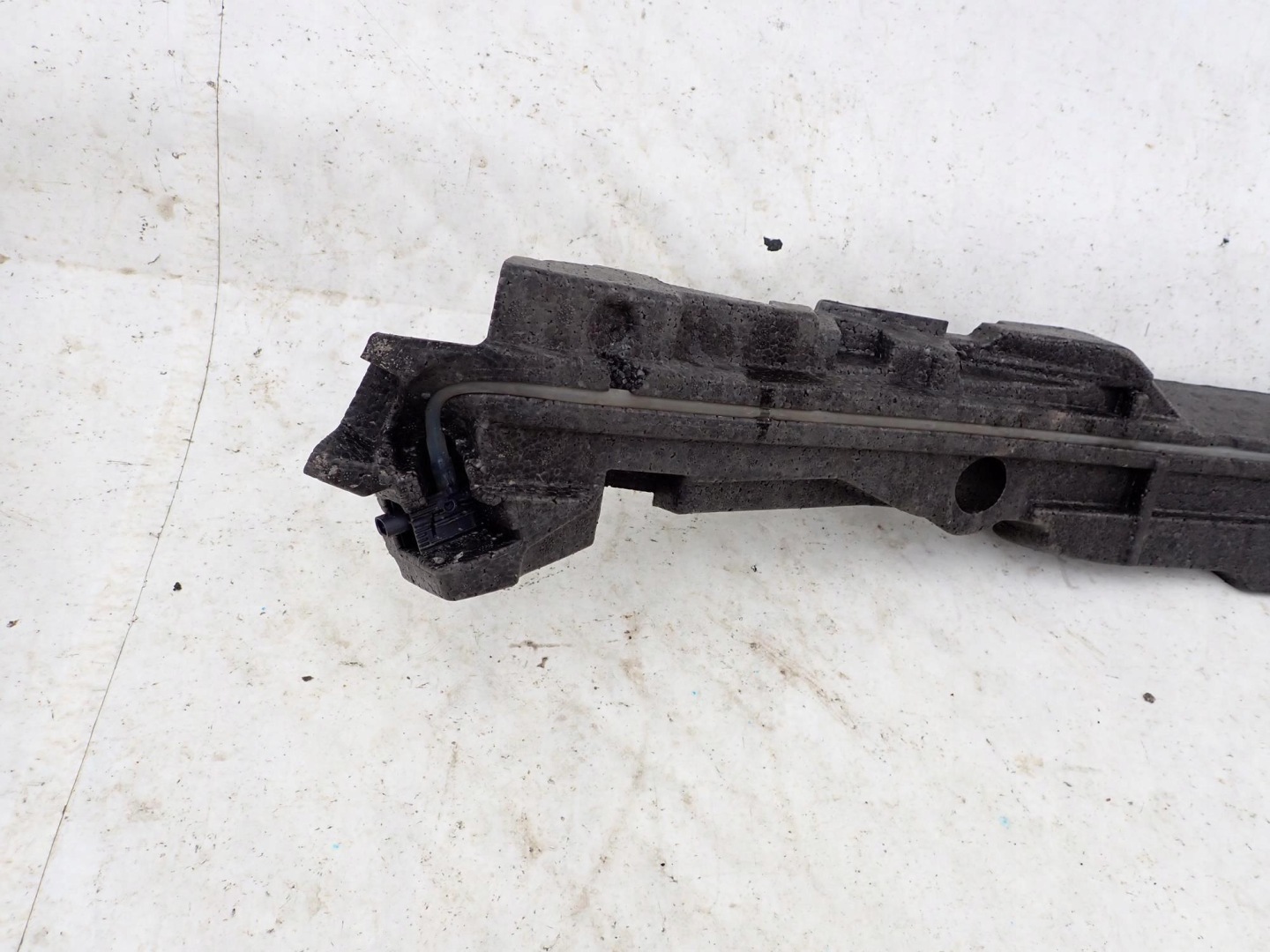 MERCEDES C-KLASA W205 14-21 PIANKA ABSORBER front