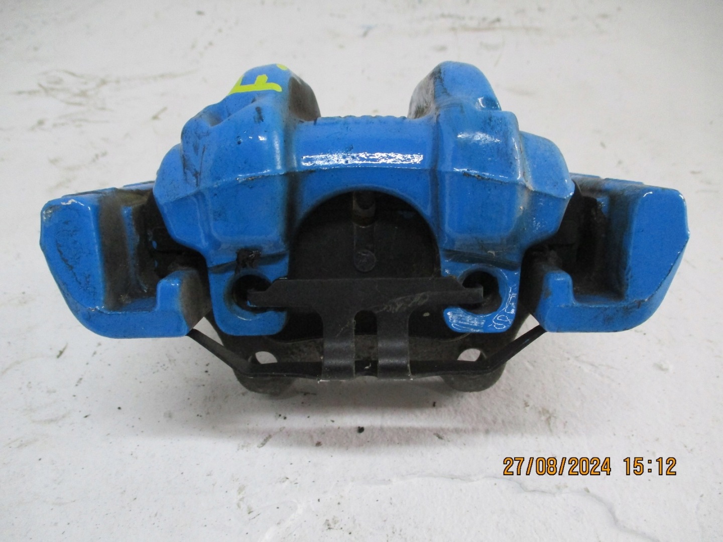 caliper calipers BMW 4 F32 2,0i rear part rear.