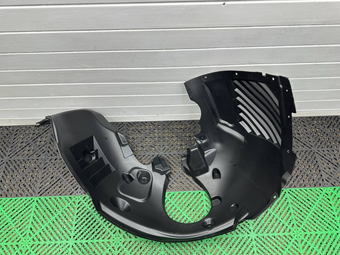 mudguard front BMW 2 F44 F40 7436623