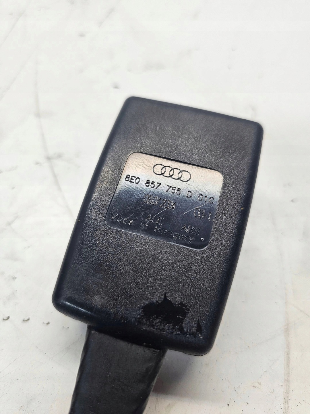 ZAPINKA supports left right AUDI A4 B6 B7 A6 C6 8E0857755D