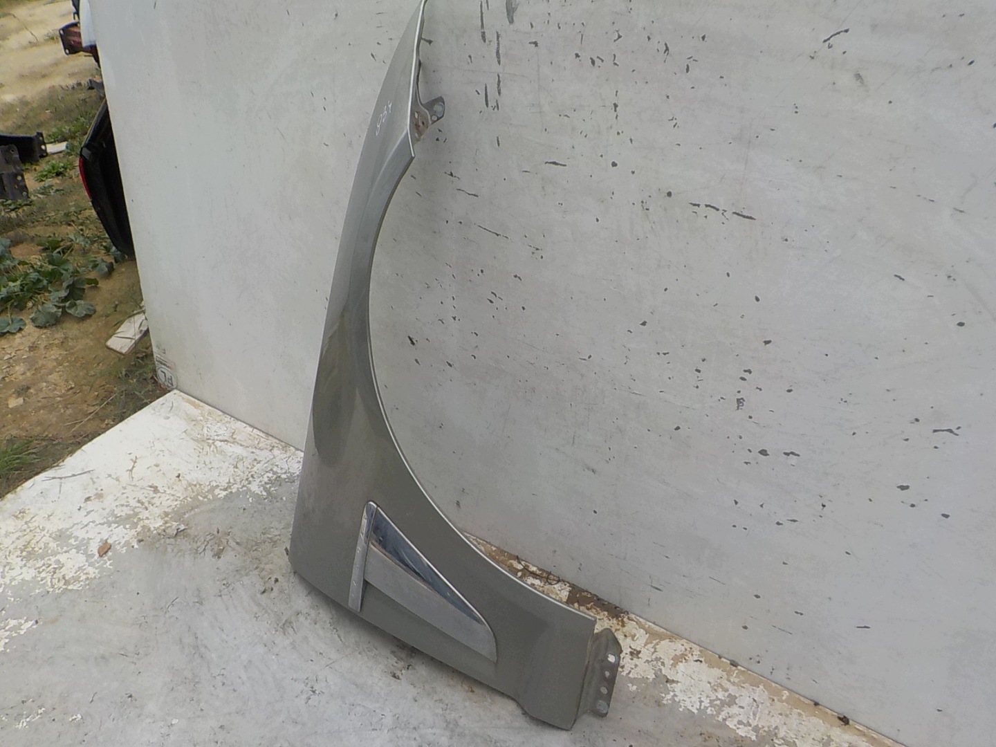 834 JAGUAR XF X250 LIFT fender right front front