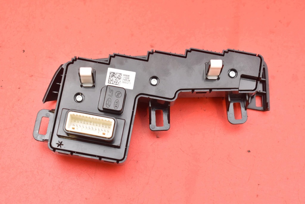 PANEL PRZYCISKOW Hitzung Sitze des Lenkrads 93300CV220 KIA EV6 GT 21-24