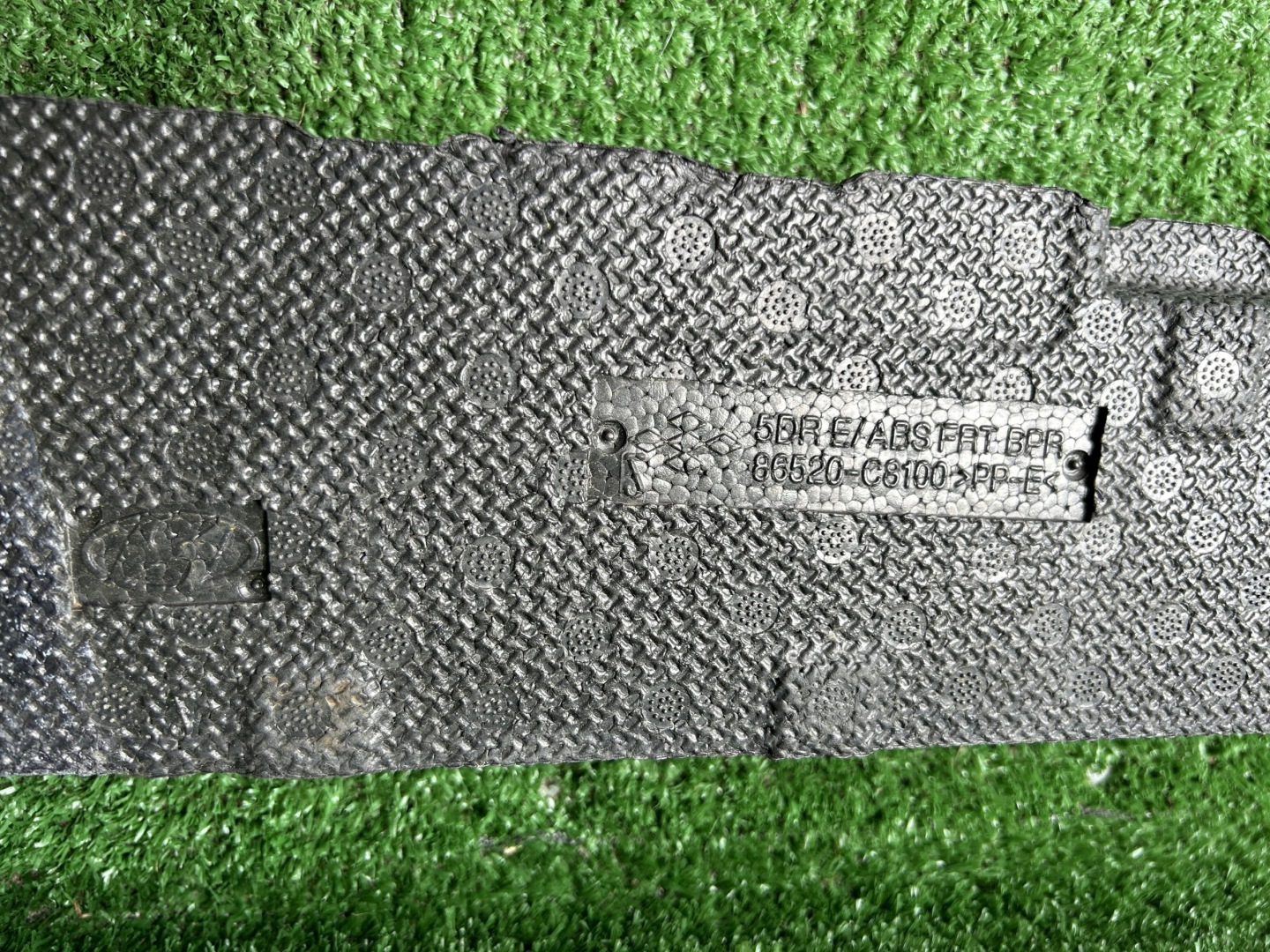 HYUNDAI I20 II ABSORBER of a bumper front front 86520-C8100
