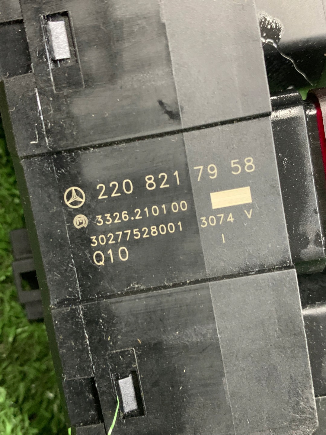 MERCEDES W220 PANEL controls A2208217958