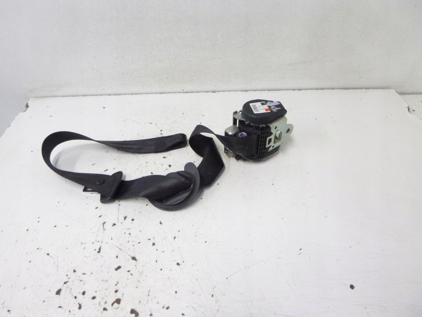 tension belt safety left front VW Golf V 3D 2006r. 602213900