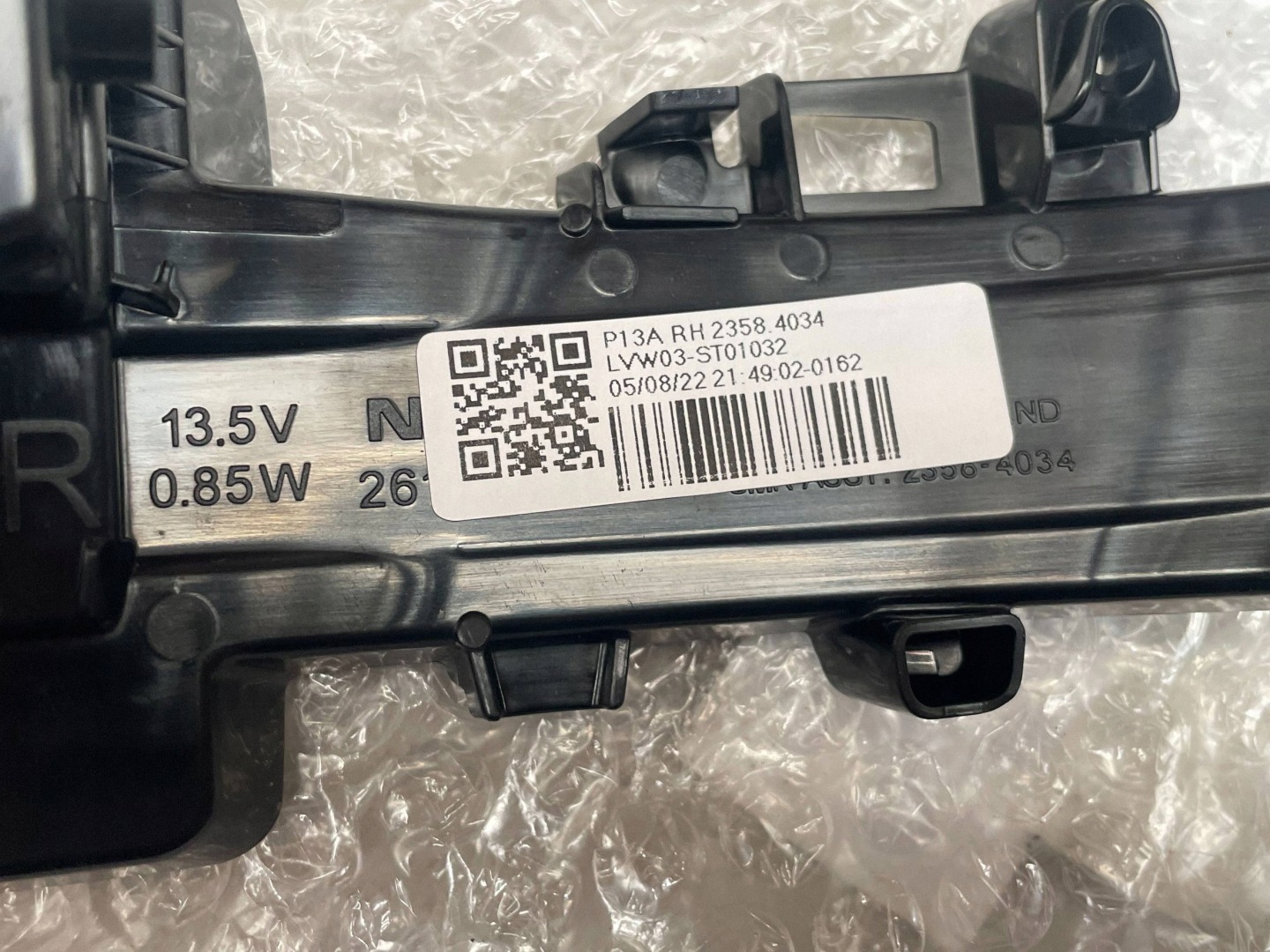 indicator W LUSTERKU left side RENAULT MEGANE E-TECH 261606PA0A @A