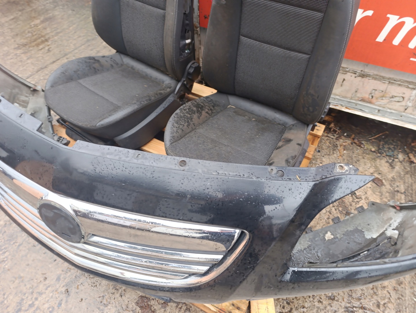 bumper front przedlift Opel Insignia a z22c