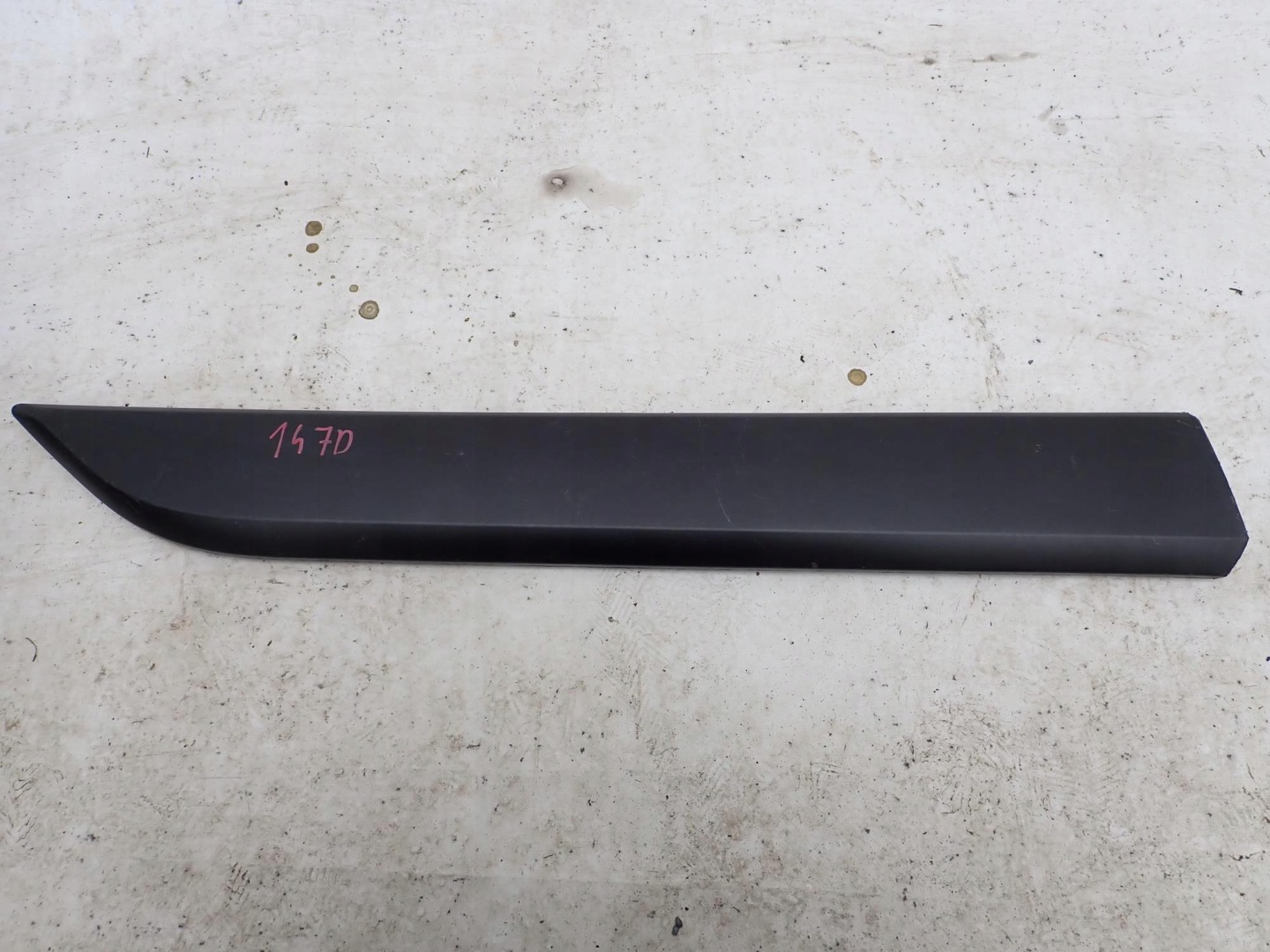 FORD TRANSIT CUSTOM and MK1 12-23 moulding cap door right rear part