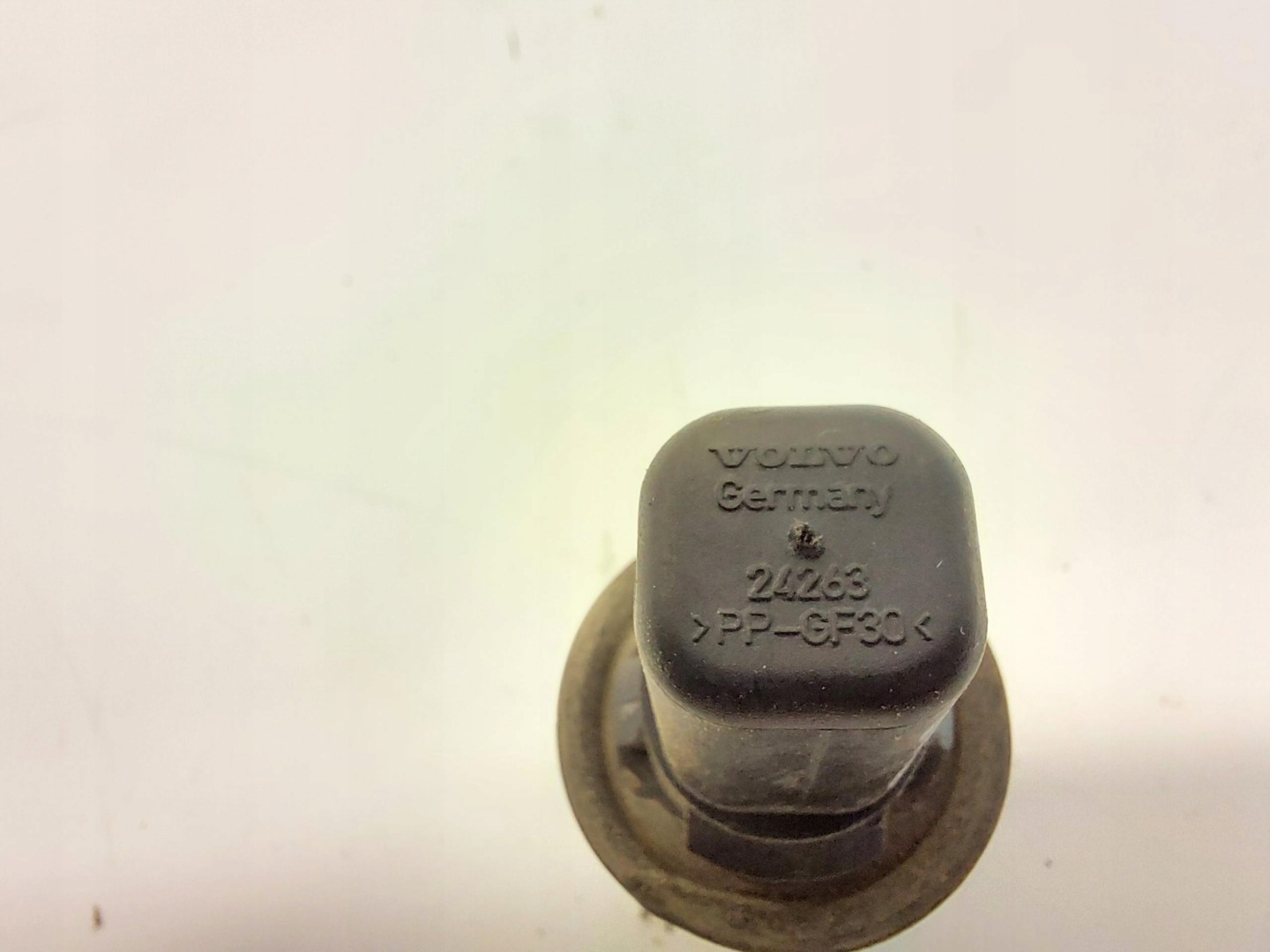 VOLVO XC40 D3 tip bonnet boot upper
