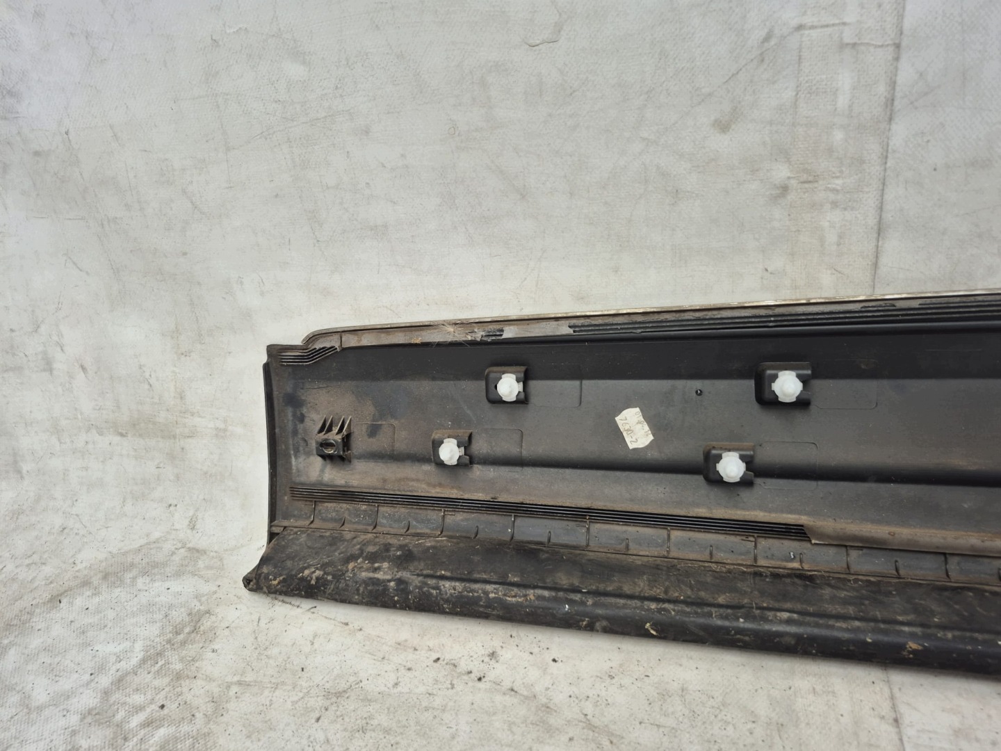 VW TIGUAN and 5N0 moulding door right front front 5N0854940D