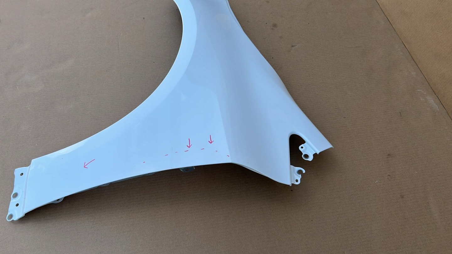 fender left front front TOYOTA COROLLA E21 KOMBI HB 19