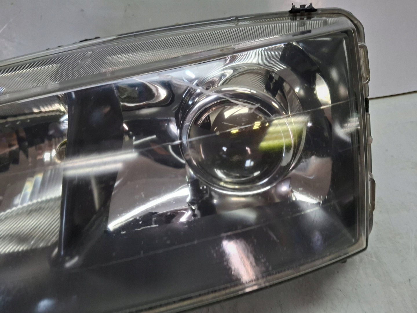 light XENON front left RENAULT SAFRANE II
