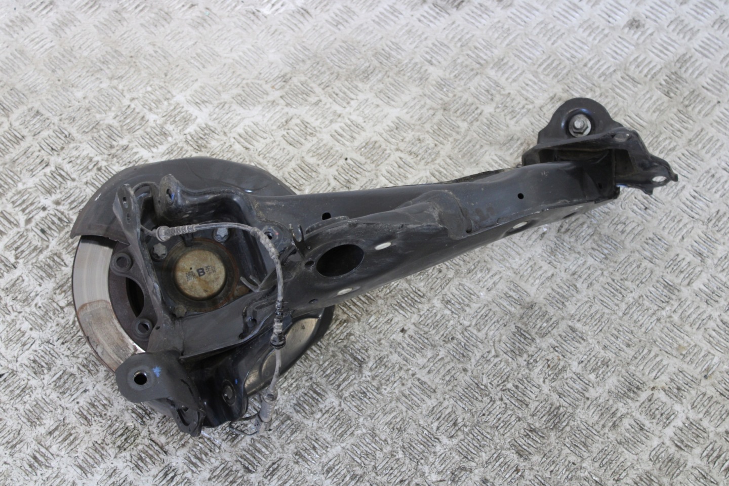 swing left rear part BMW 2 F45 ACTIVE TOURER