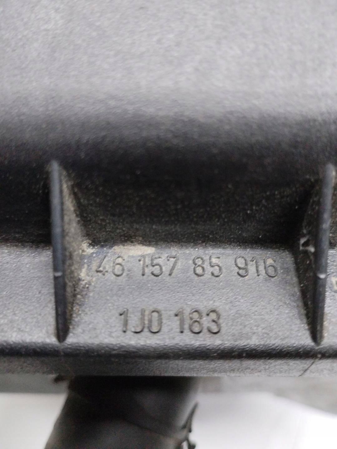 Gehäuse filter luft VW GOLF IV 4 1J0183
