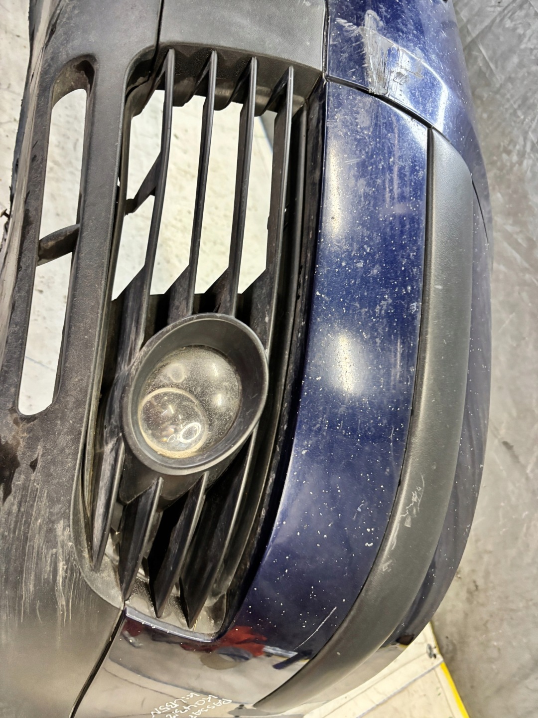 Frontstoßstange Volkswagen Passat B5 lift k: LB5N