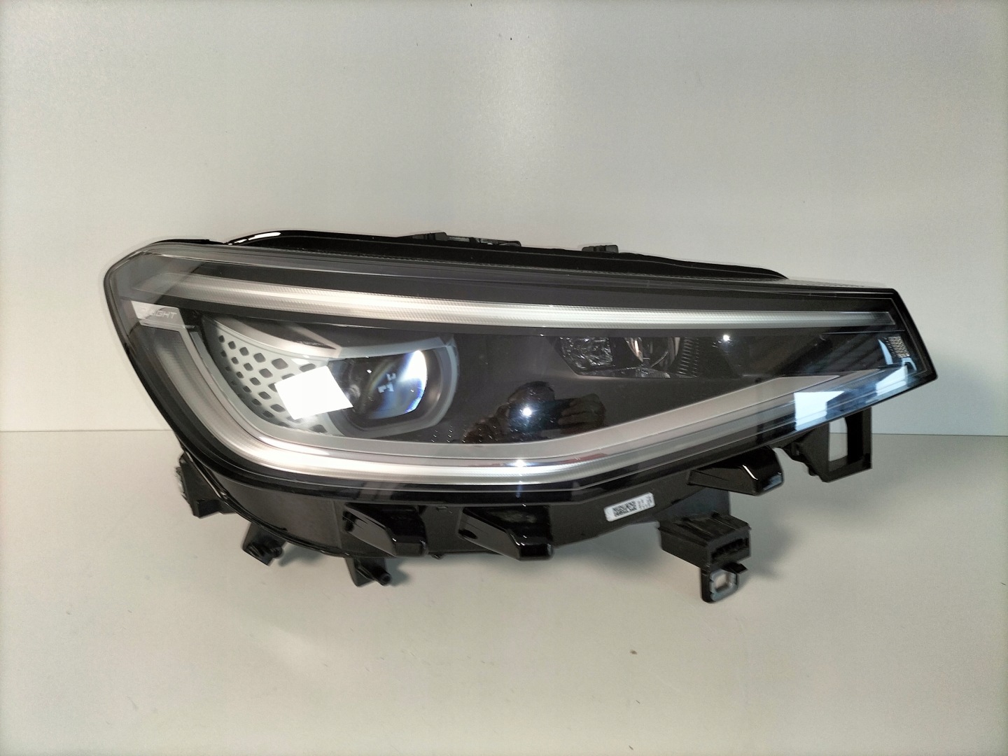 light front front reflektor right VW ID4 20- IQ LIGHT