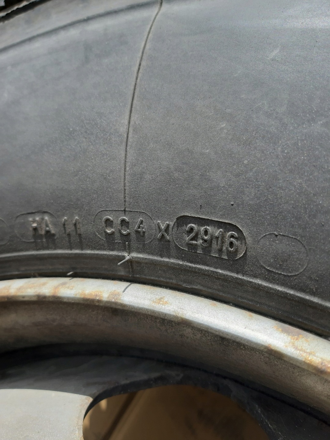 wheels tyres discs 2x MICHELIN X ICE GRIP 275/70 R22.5