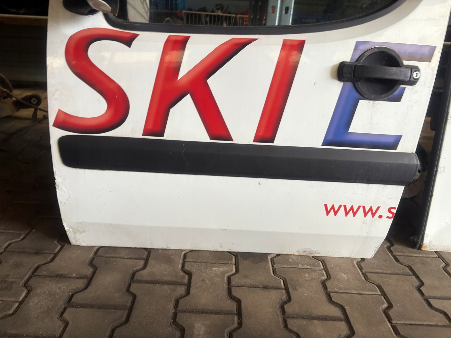 door left left front Fiat Doblo and Lift complete z lusterkiem biale