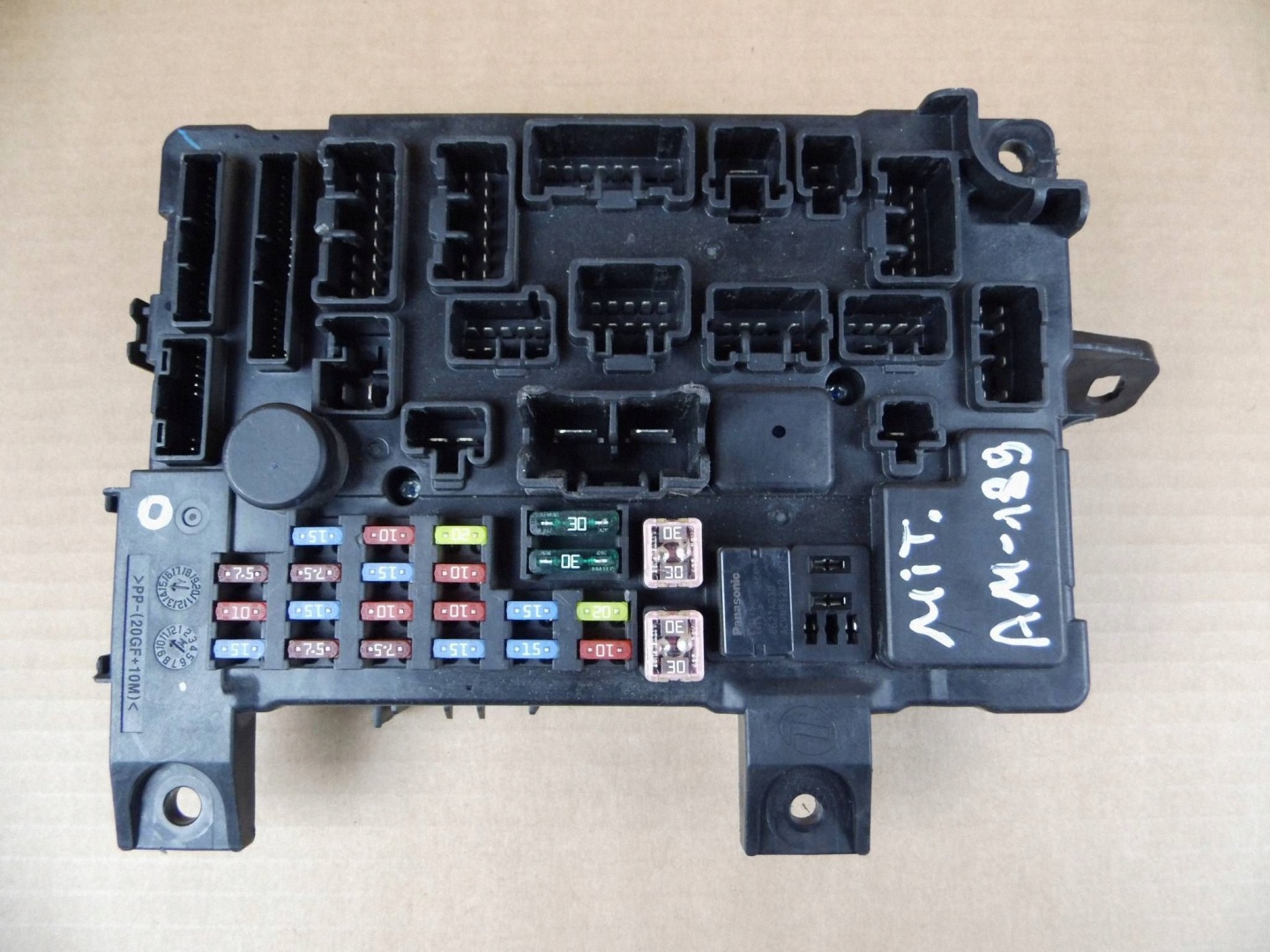 Mitsubishi Outlander III module control unit komfortu 8637A869